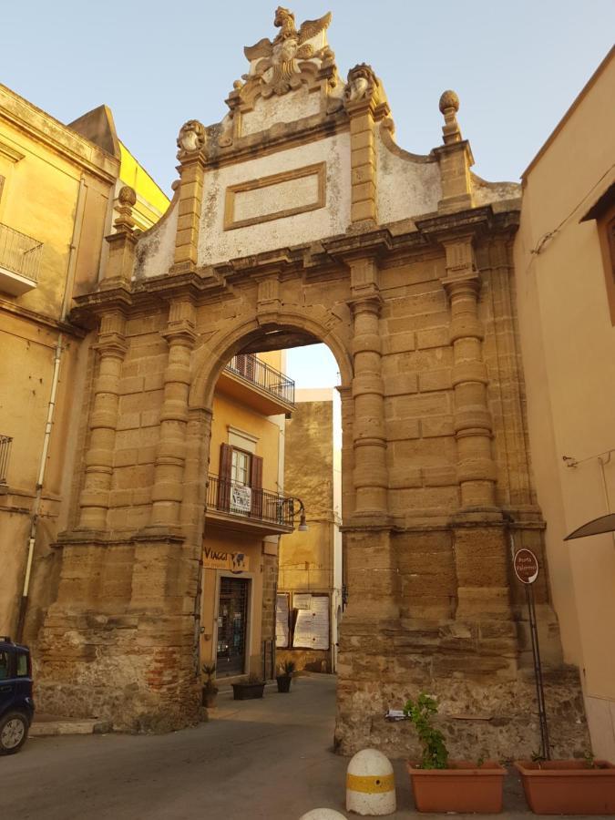 La Corte Di Angelica Sciacca Exteriör bild